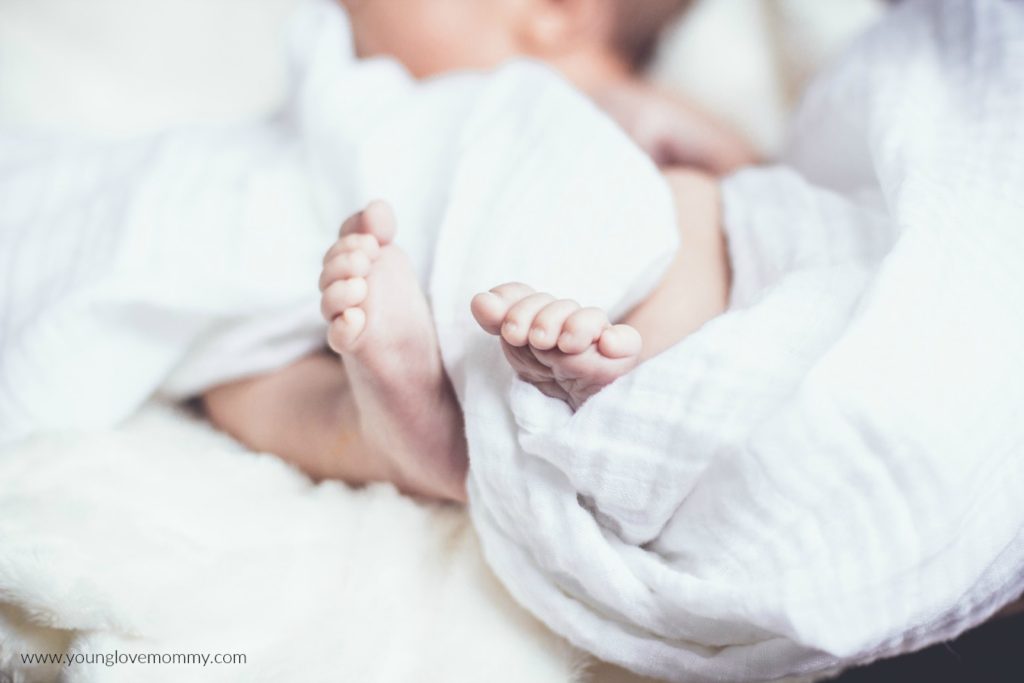 co-sleeping benefits bed-sharing pros and cons,is sharing a bed with my child bad:
