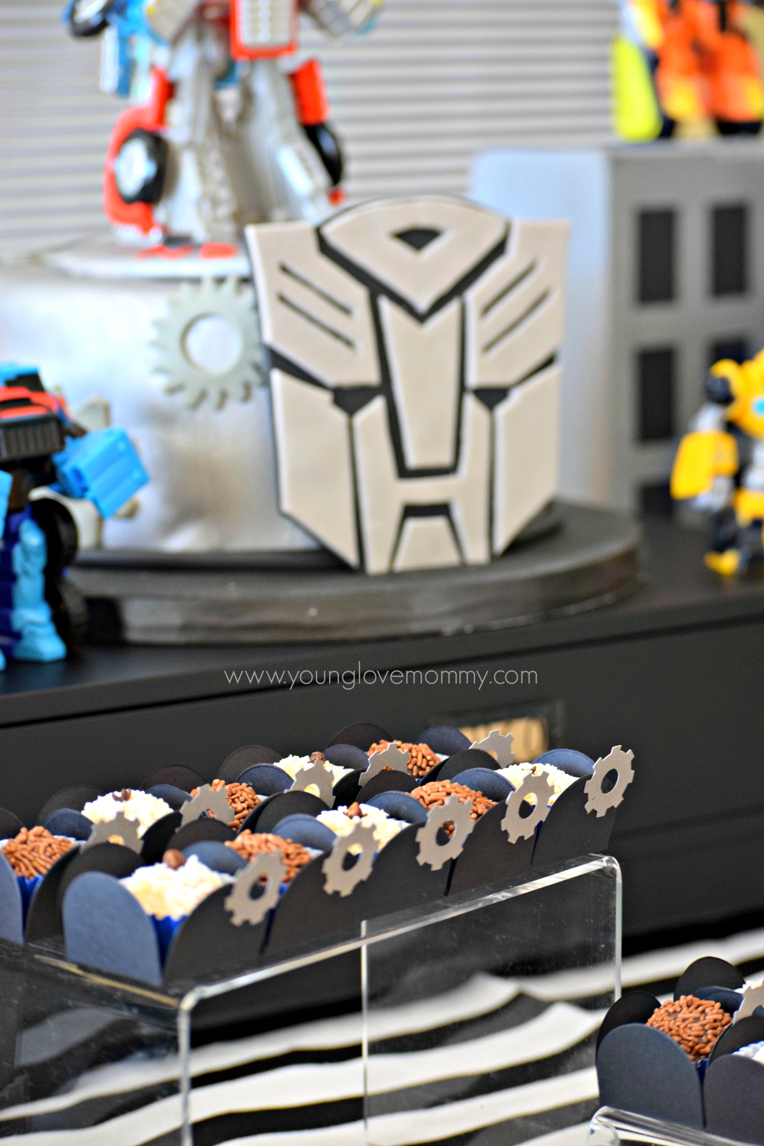 Transformers Rescue Bots 1 Edible Birthday Cake Topper