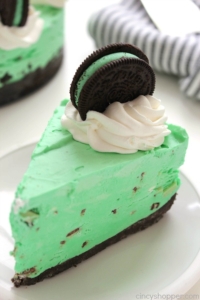 No-Bake-Mint-Oreo-Cheesecake-5